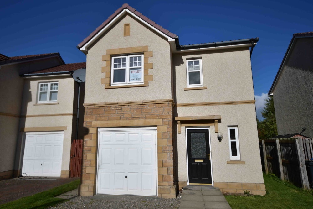 House Admirals Way in Inverness