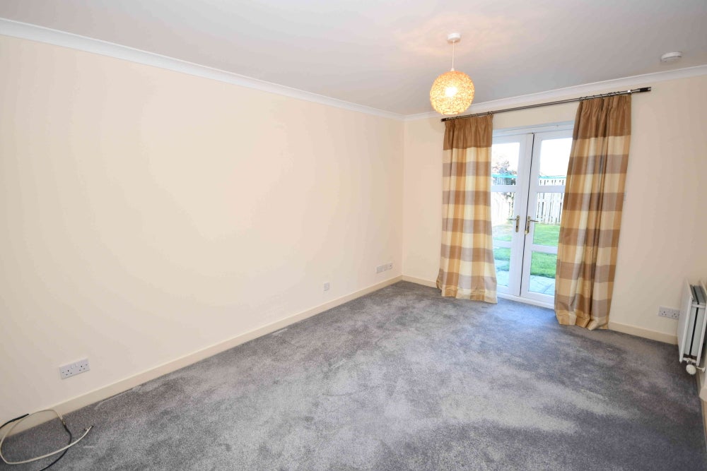 House Admirals Way in Inverness
