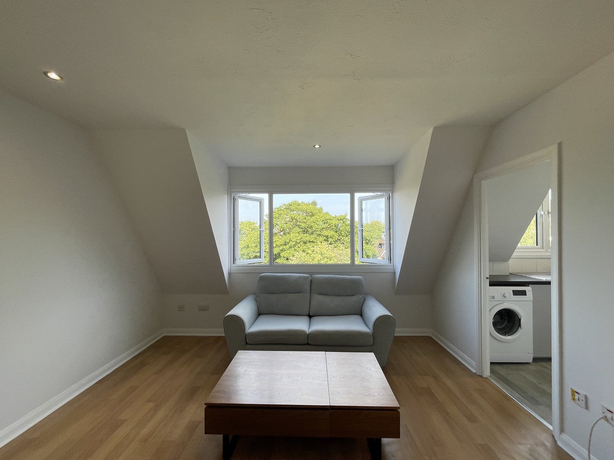 Flat Abbeyfields Close in Greater London