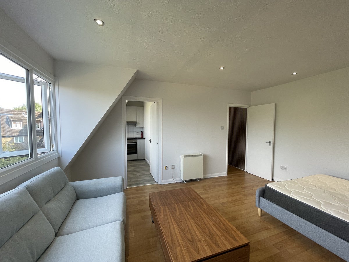 Flat Abbeyfields Close in Greater London