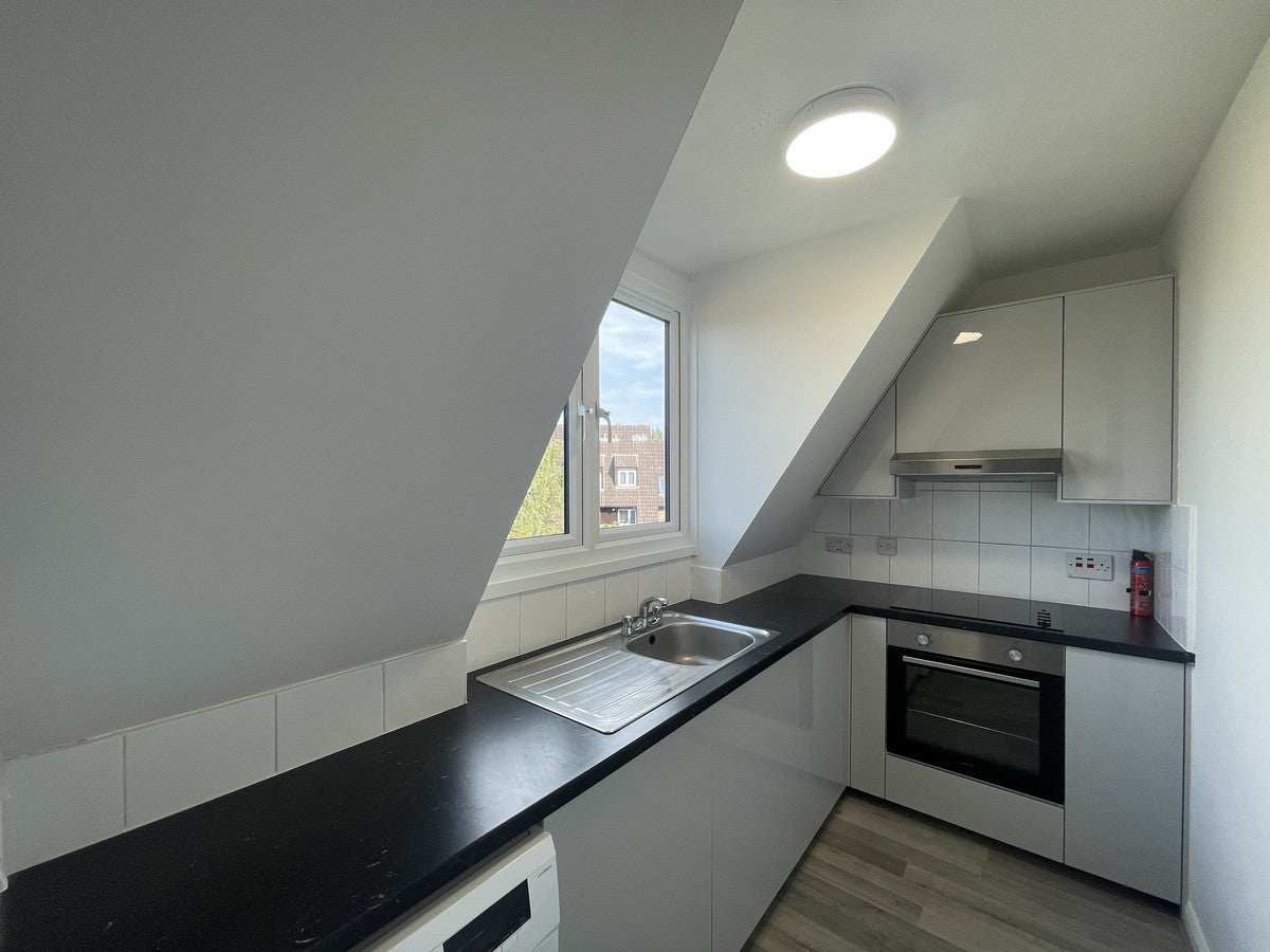 Flat Abbeyfields Close in Greater London