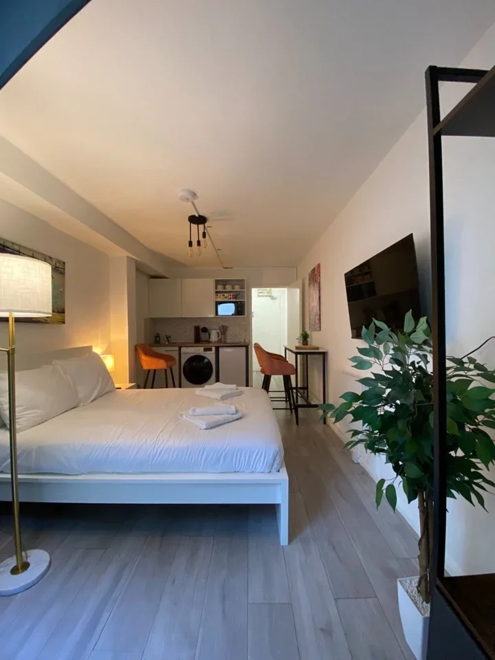 Flat Walworth Road in Greater London