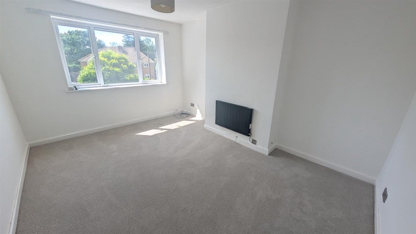 Flat Acacia Road in Royal Leamington Spa