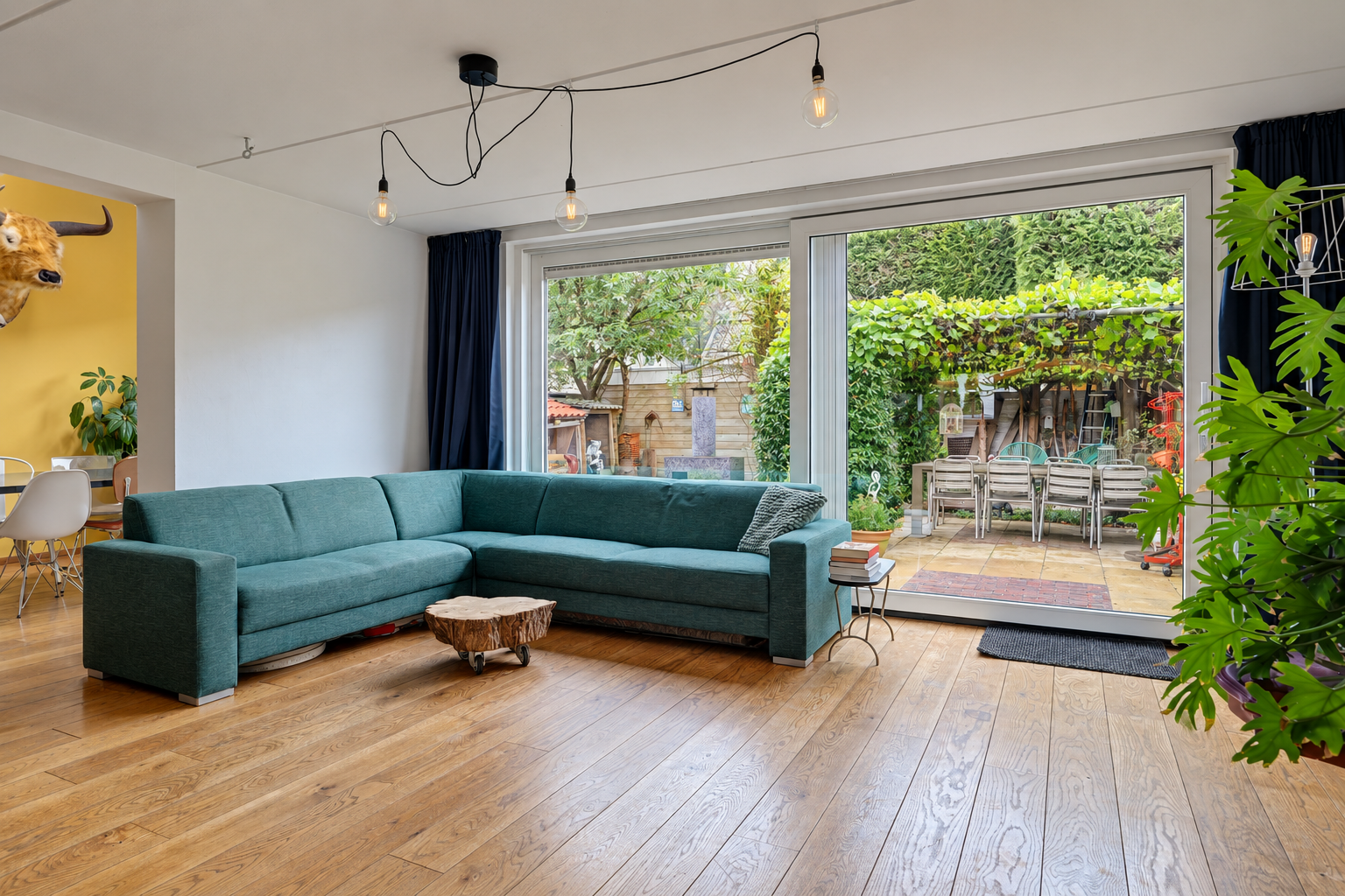 Hoekwoning te koop: Fagotstraat 106, Almere