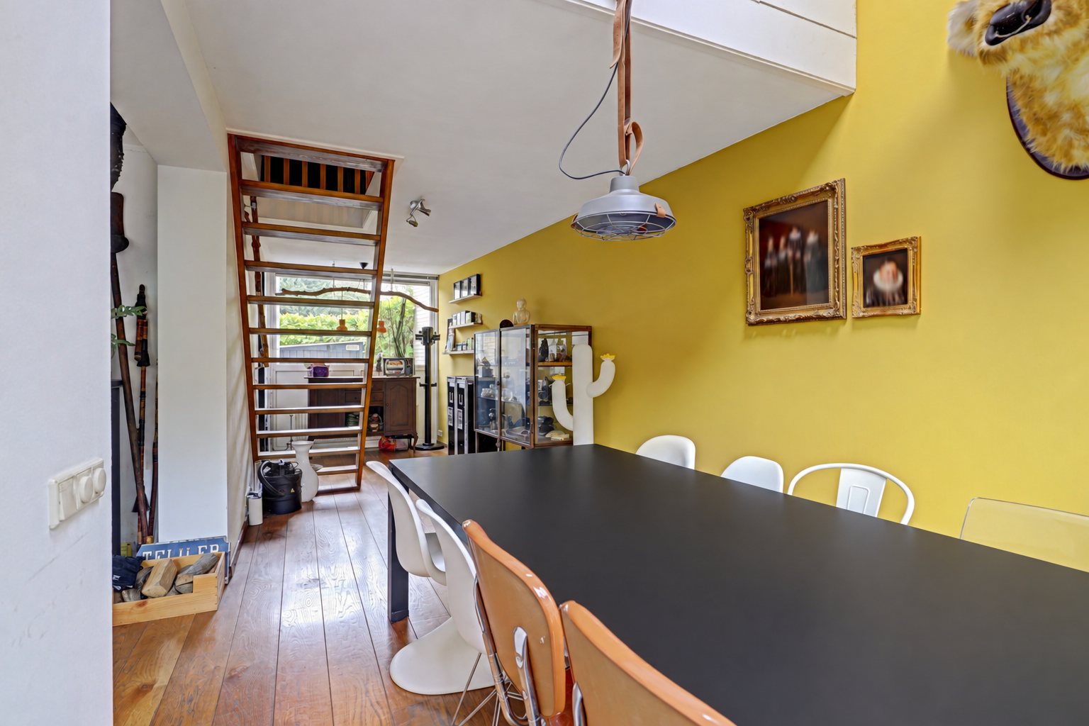Hoekwoning te koop: Fagotstraat 106, Almere
