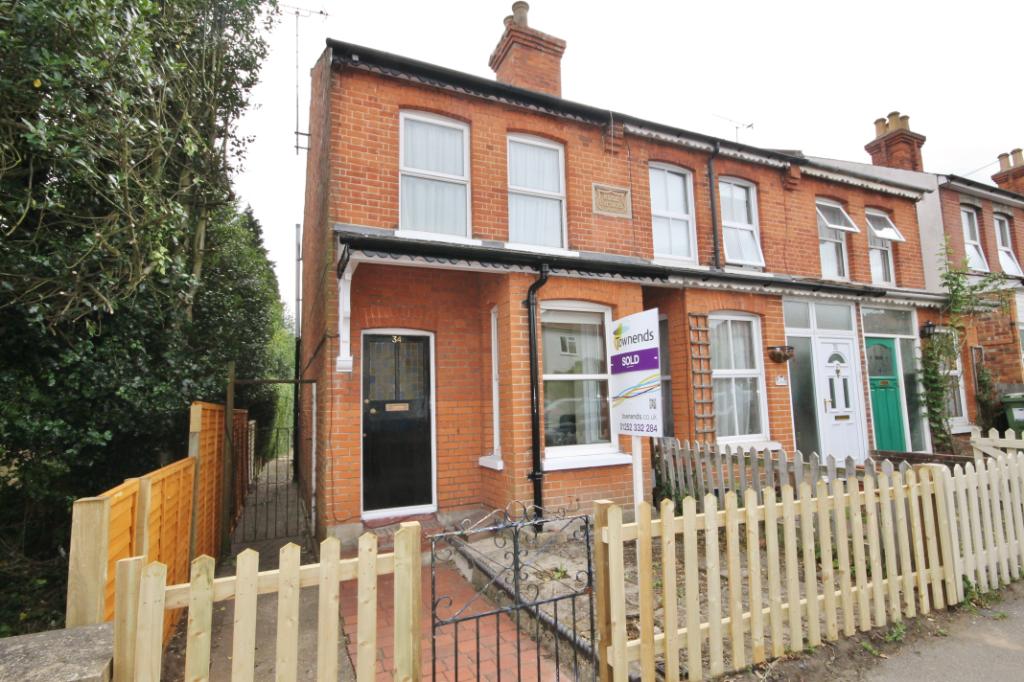 House Belle Vue Road in Rushmoor