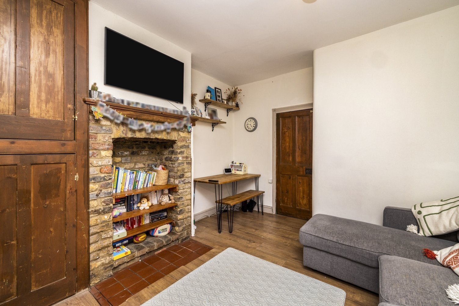 House Inville Road in Greater London