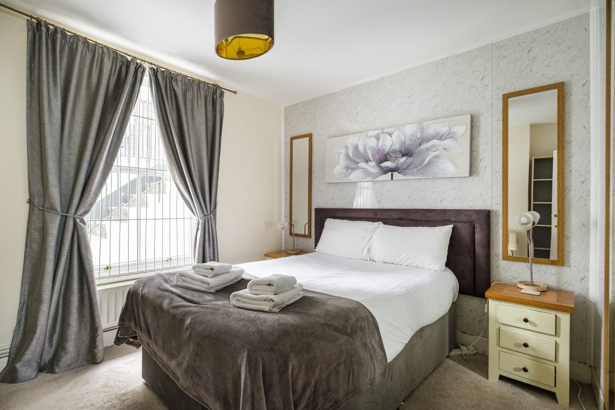 Flat Westbourne Gardens in City of Westminster