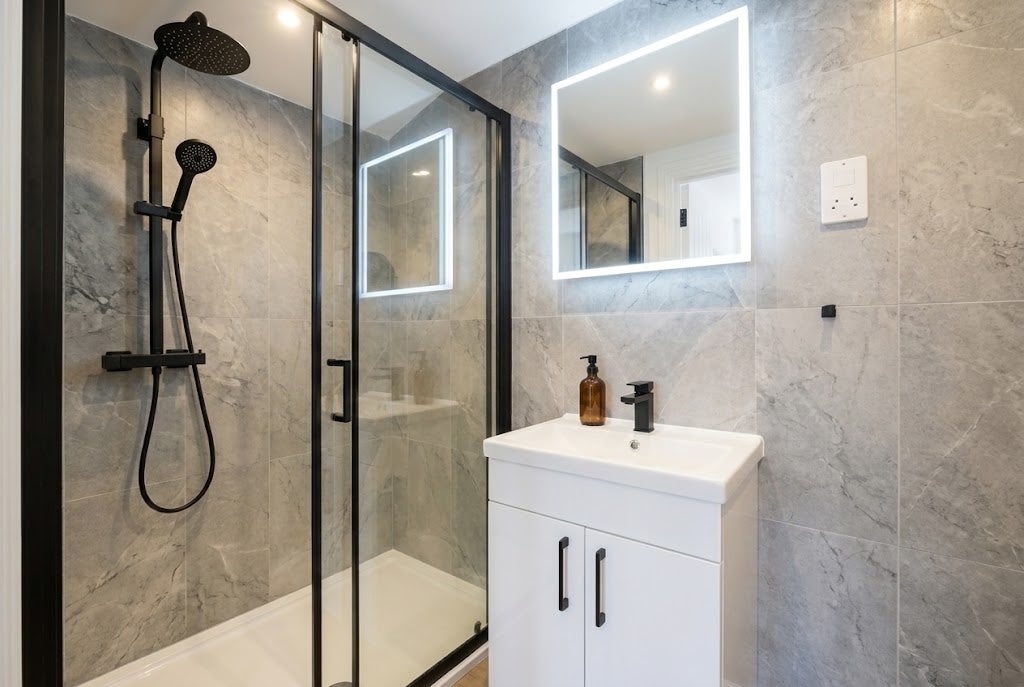 Room Montpelier Road in Greater London