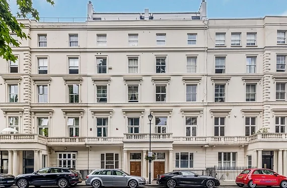 House Cleveland Gardens in City of Westminster