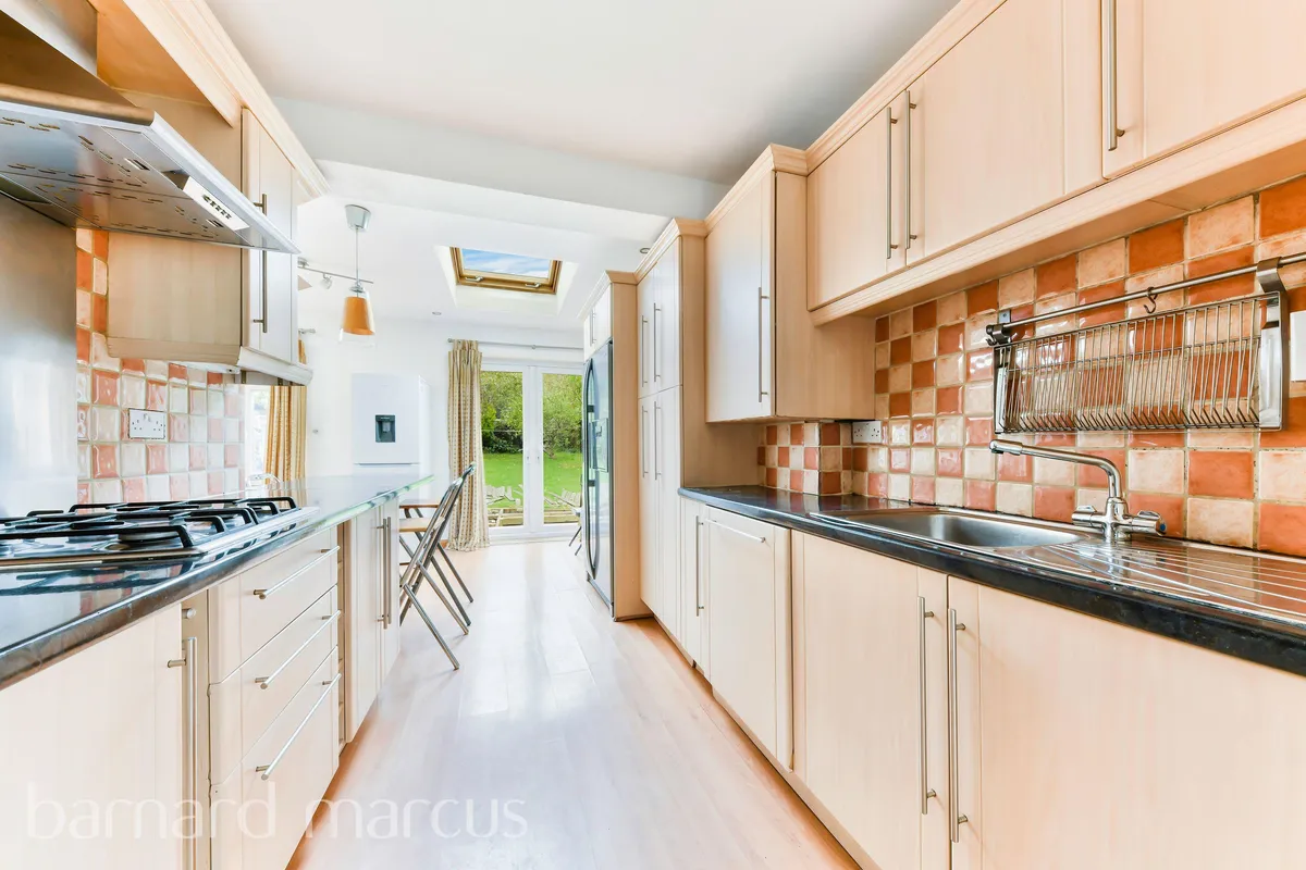 House Barnfield in Greater London