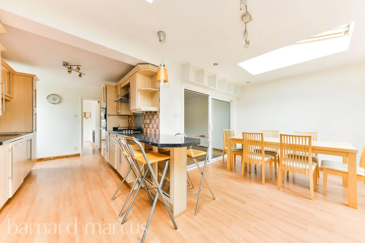 House Barnfield in Greater London