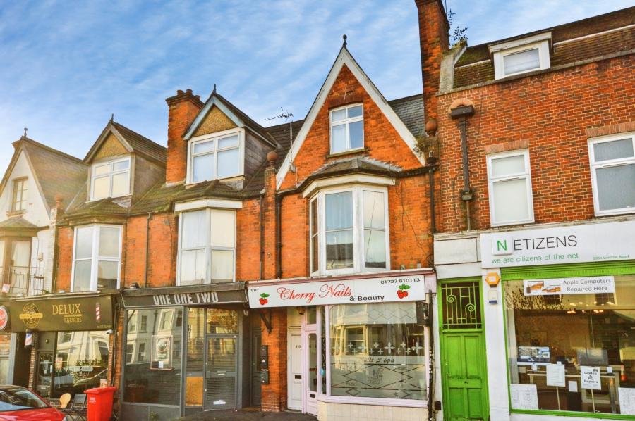 Flat London Road in St Albans