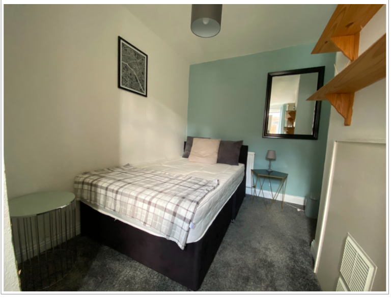 Room Denmark Street in Oxford