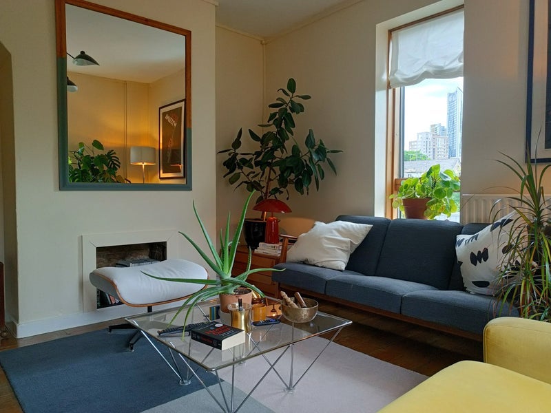 Room Brandon Street in Greater London