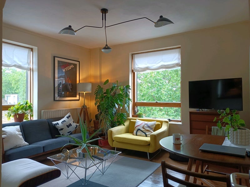 Room Brandon Street in Greater London