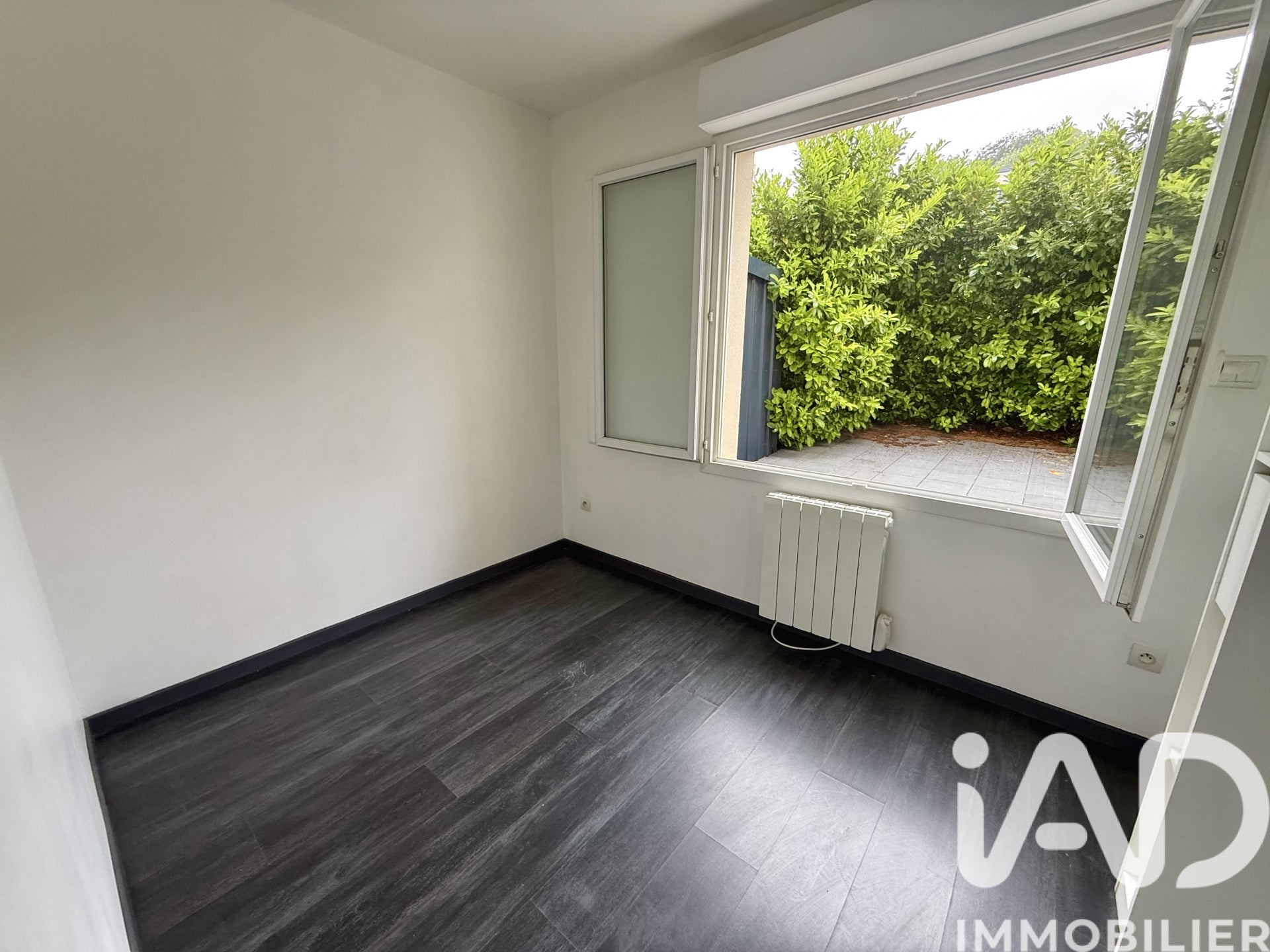 Flat Grande Rue in Aubergenville