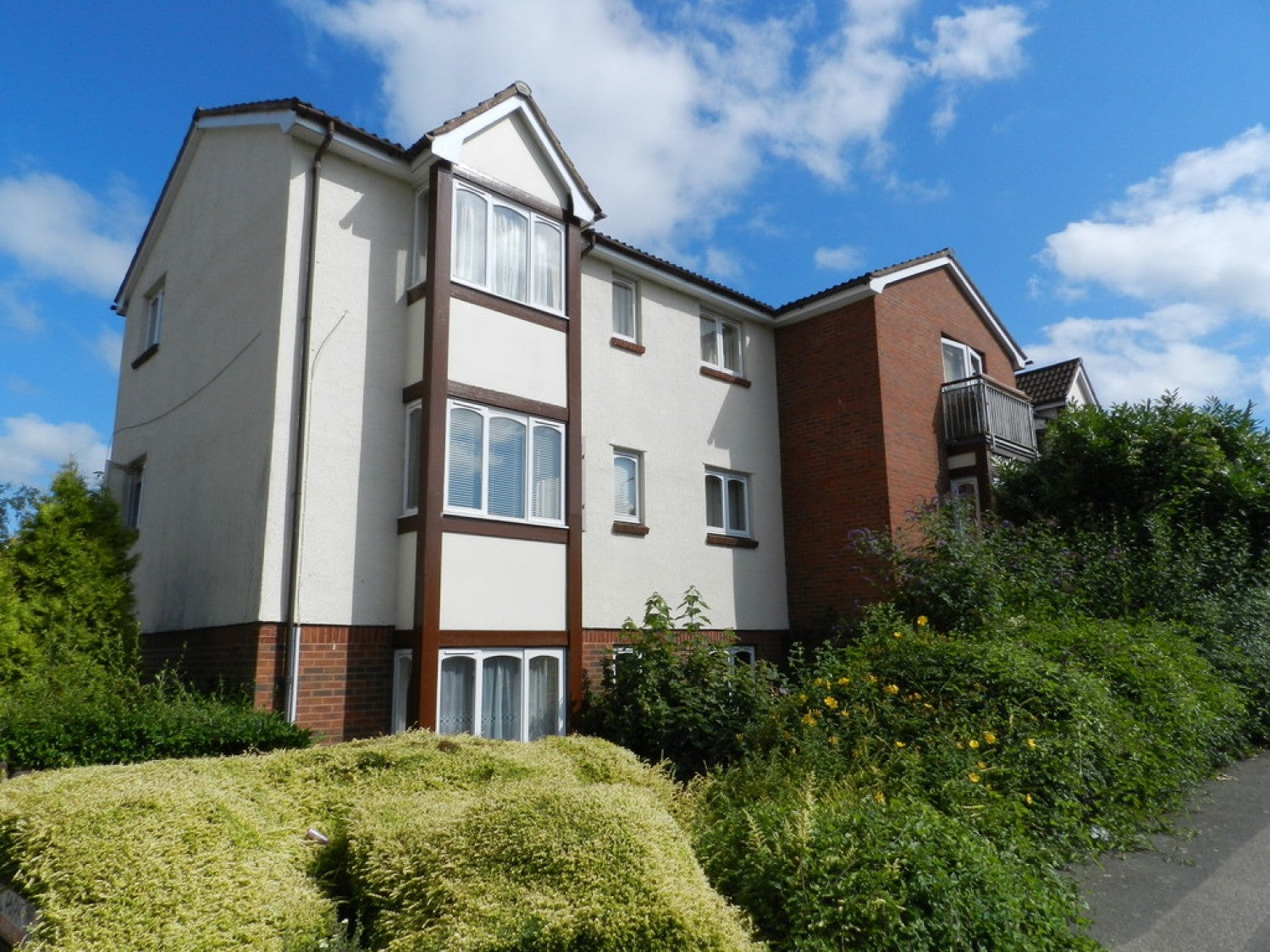 Flat Station Hill in Crawley