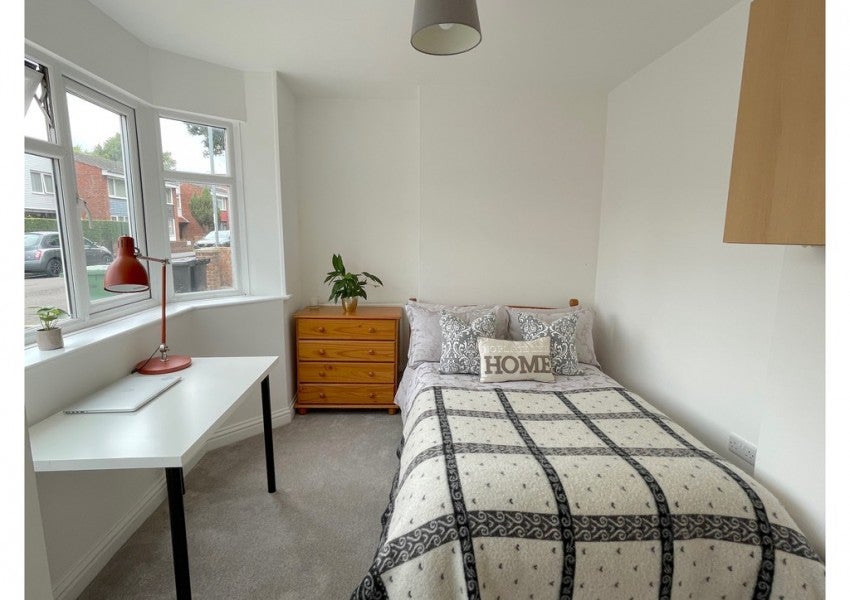 House Dunsmore Close in Portsmouth