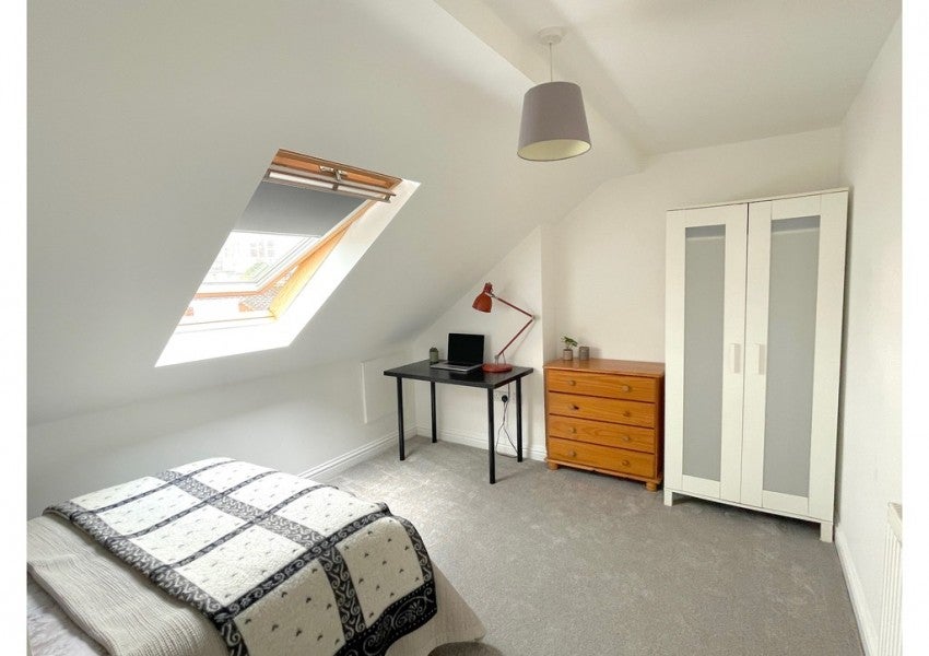 House Dunsmore Close in Portsmouth