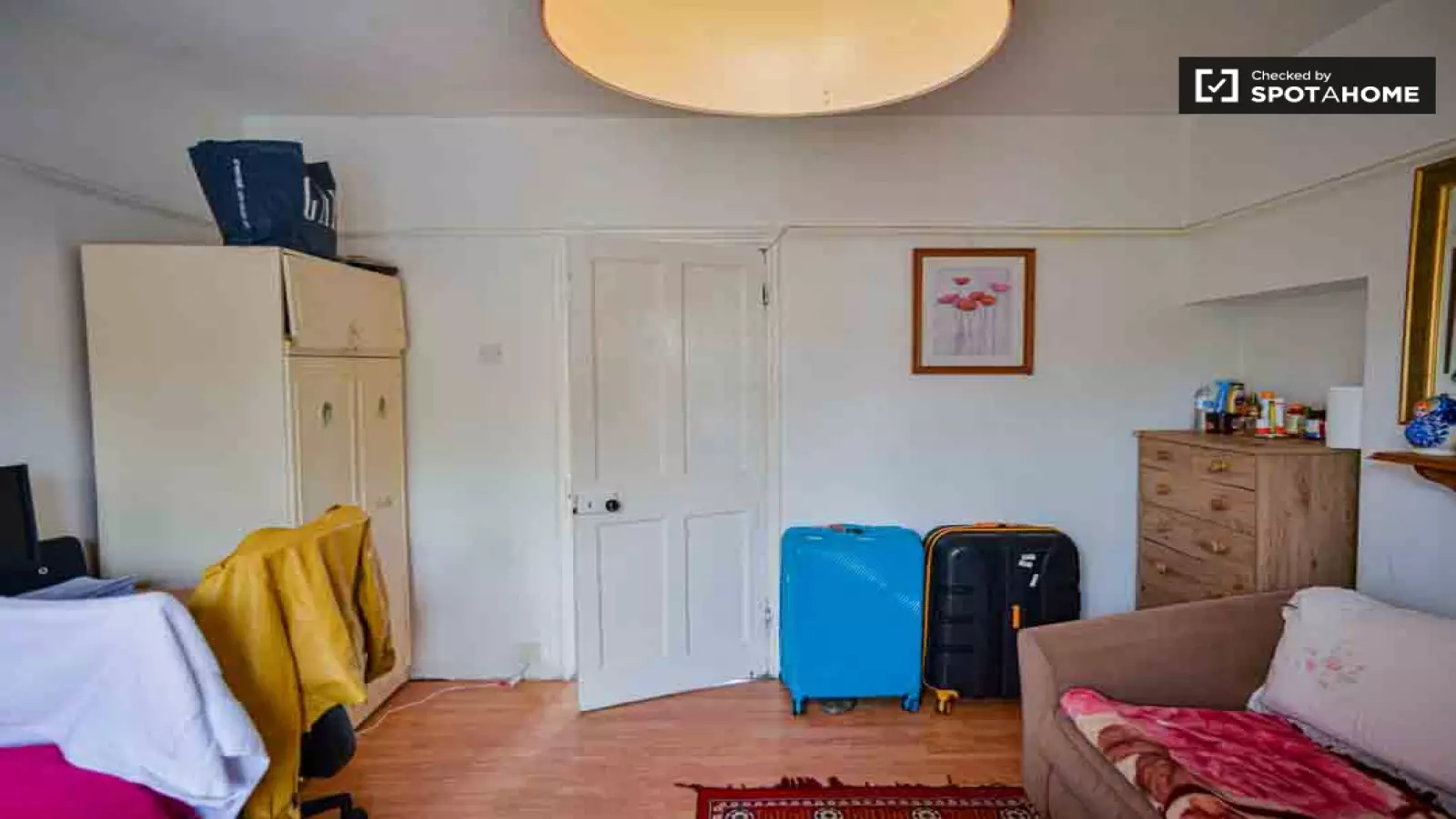 Flat Tulse Hill in Greater London