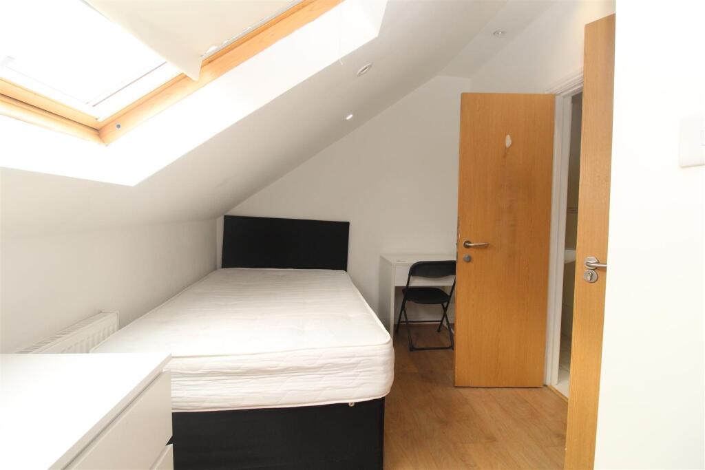 Flat Colum Road in Cardiff