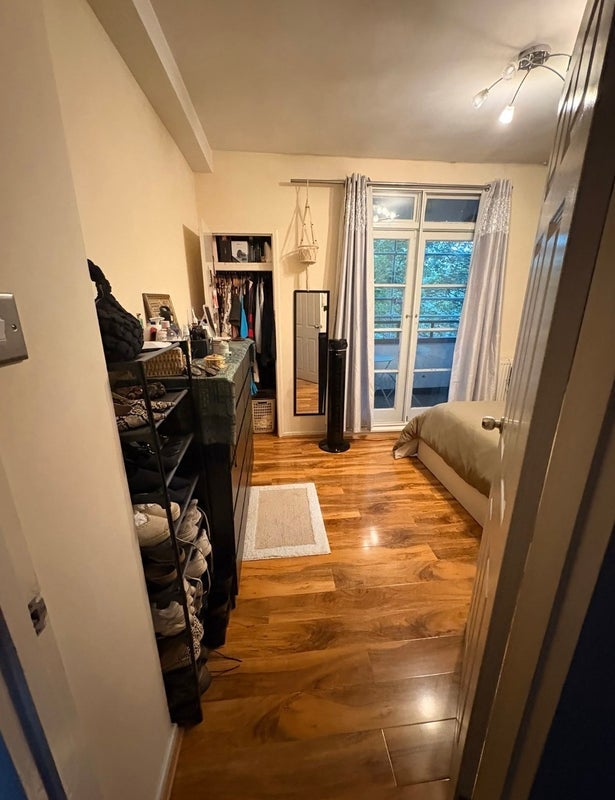 Room John Aird Court in City of Westminster