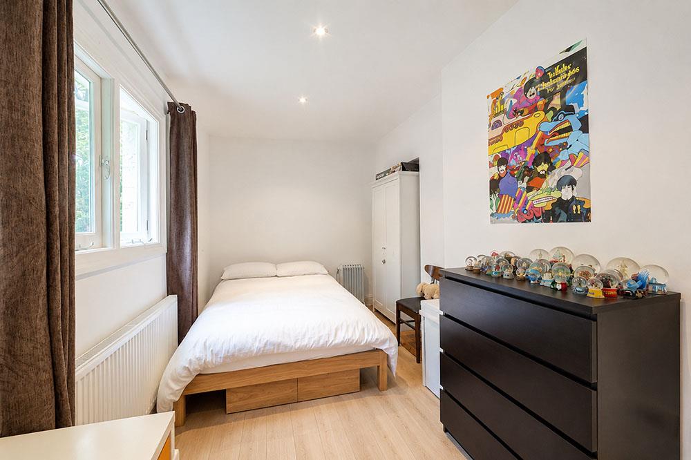 Flat York Terrace West in City of Westminster