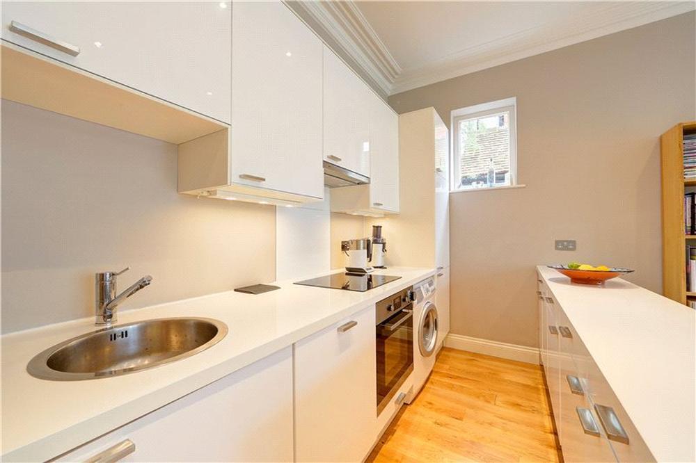 Flat York Terrace West in City of Westminster
