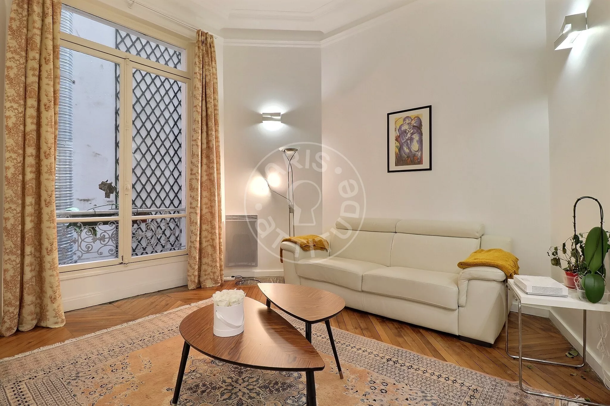 Appartement Rue Marbeuf à Paris