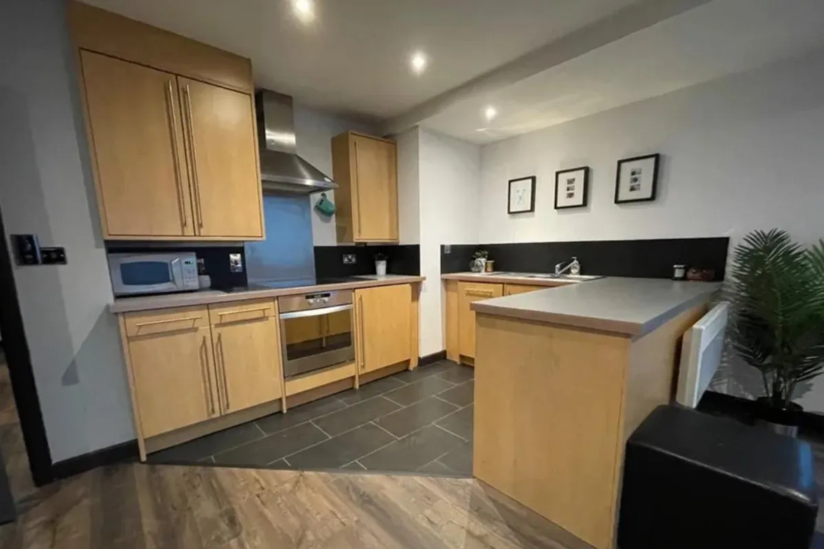 Flat Clipstone Street in City of Westminster