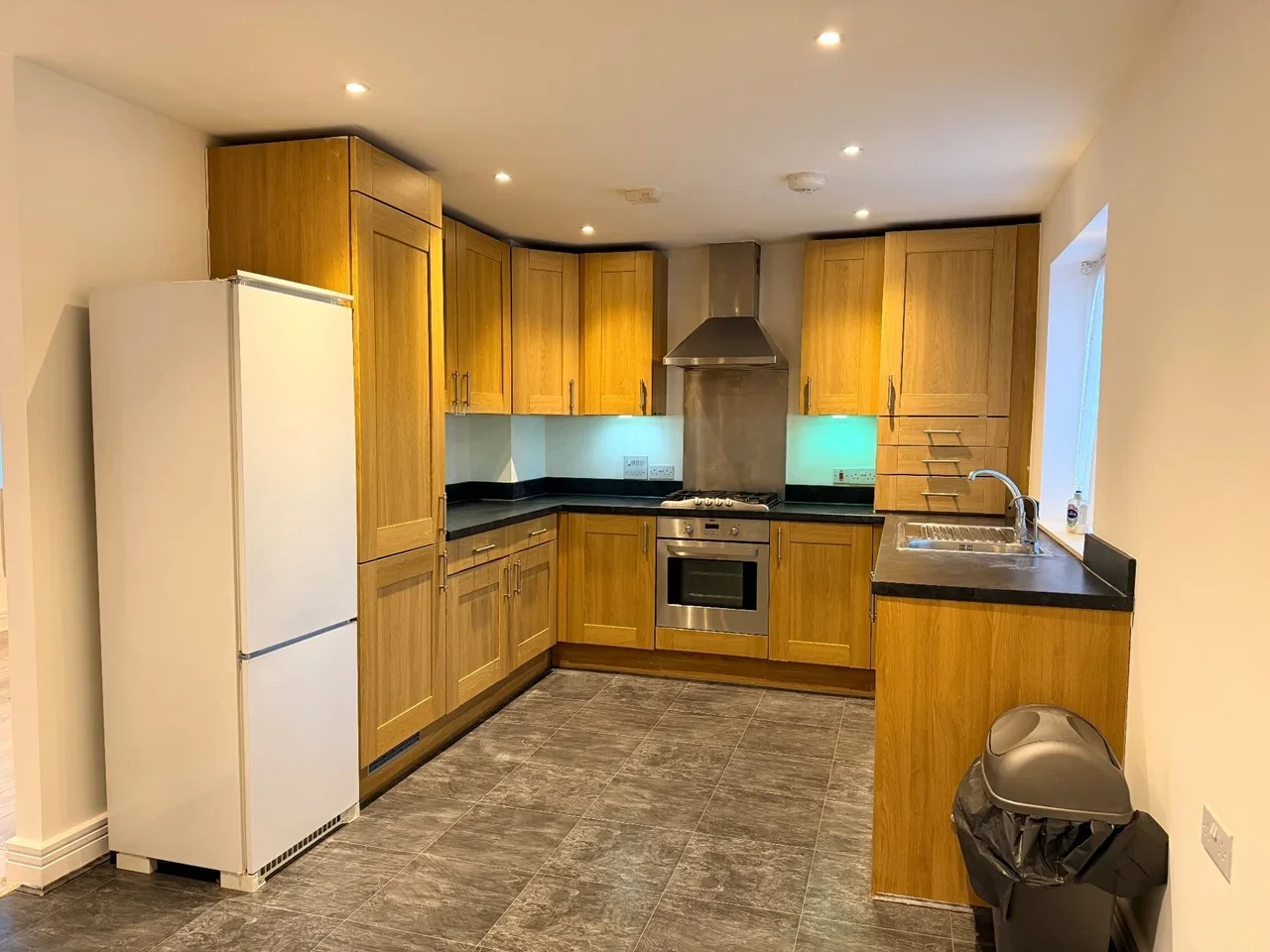 Flat Wapshott Road in Borough of Runnymede