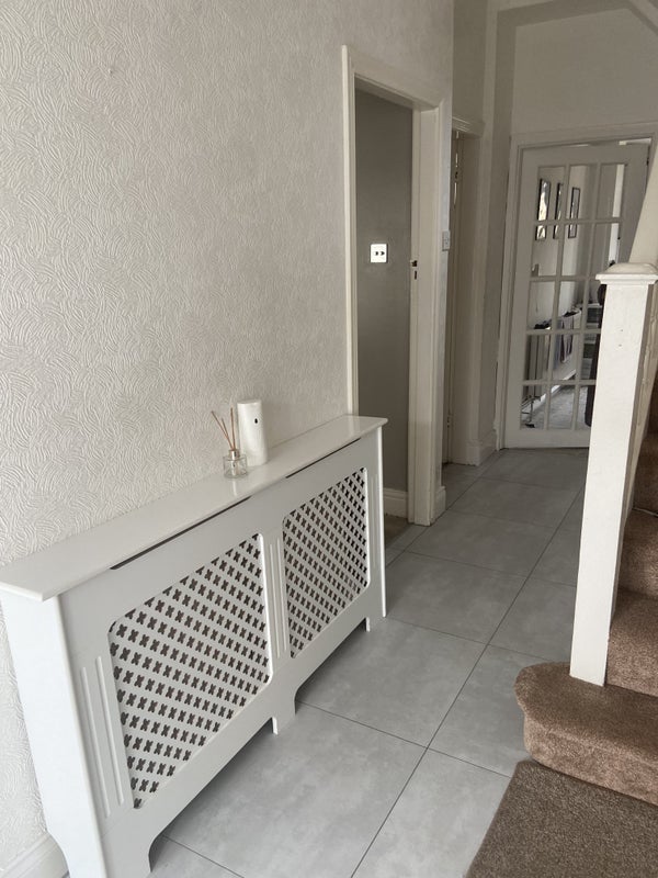 Room Middleton Avenue in Newcastle upon Tyne