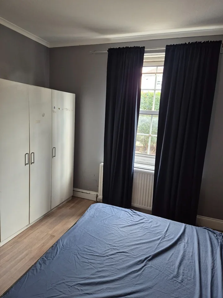 Room Shroffold Road in Greater London