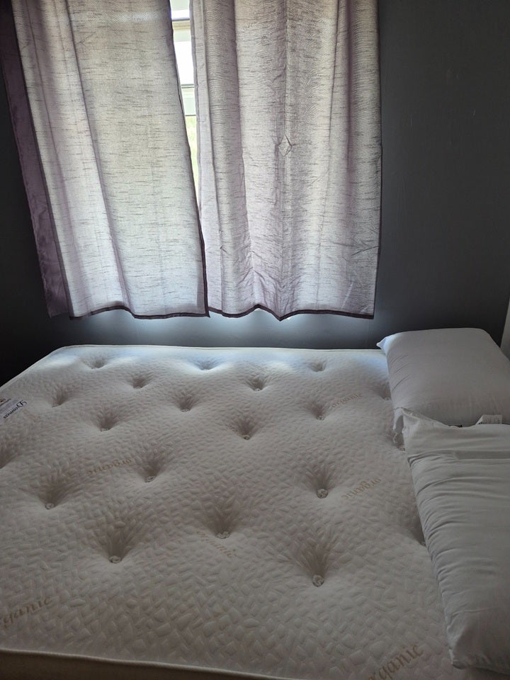Room Shroffold Road in Greater London