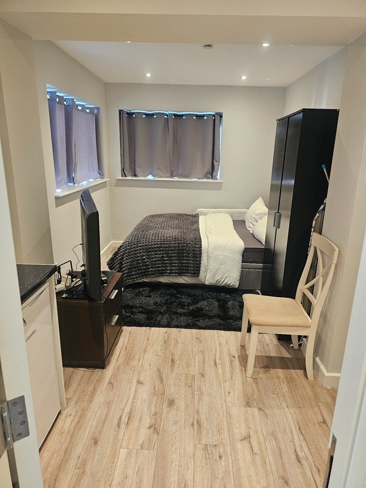 Flat Star Lane in Greater London