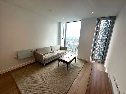 Flat Great Bridgewater Street in Manchester