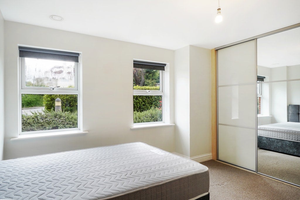 Flat King Johns Place in Borough of Runnymede