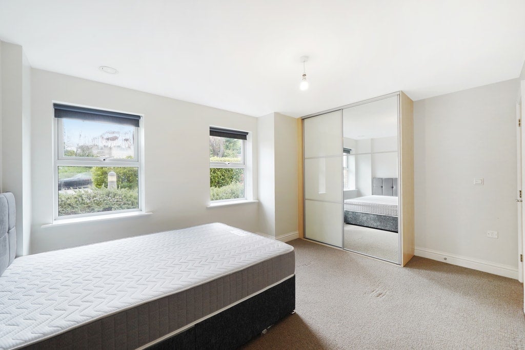 Flat King Johns Place in Borough of Runnymede