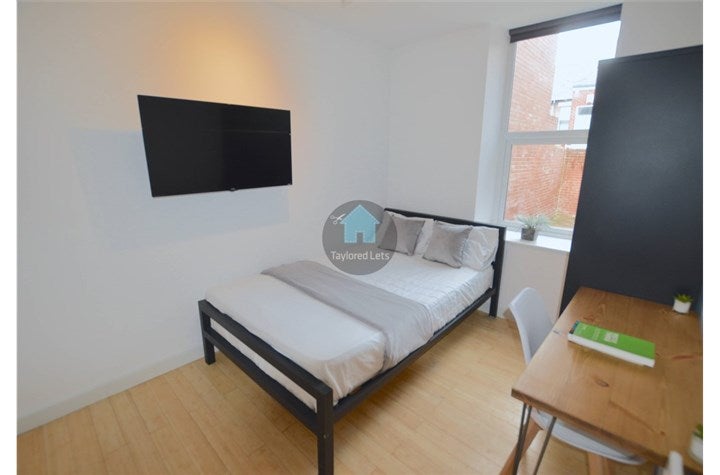 Flat Mowbray Street in Newcastle upon Tyne