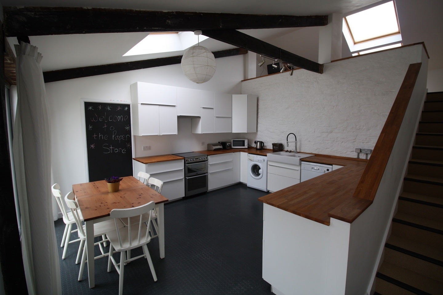 Room Roughmoor Lane in Staplegrove