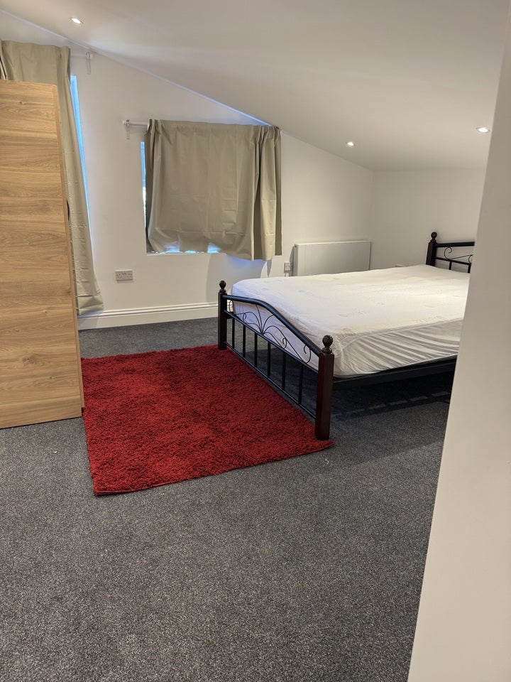 Room Portland Road in Greater London