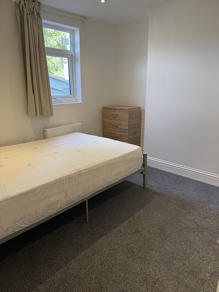 Room Portland Road in Greater London