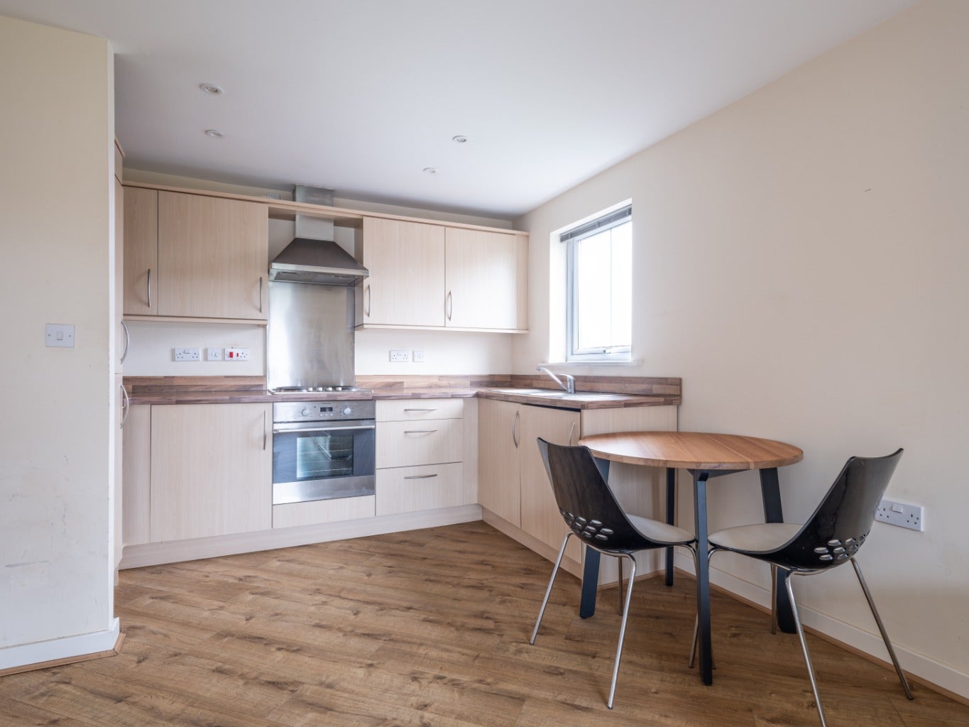 Flat Ridgewood Gardens in Newcastle upon Tyne