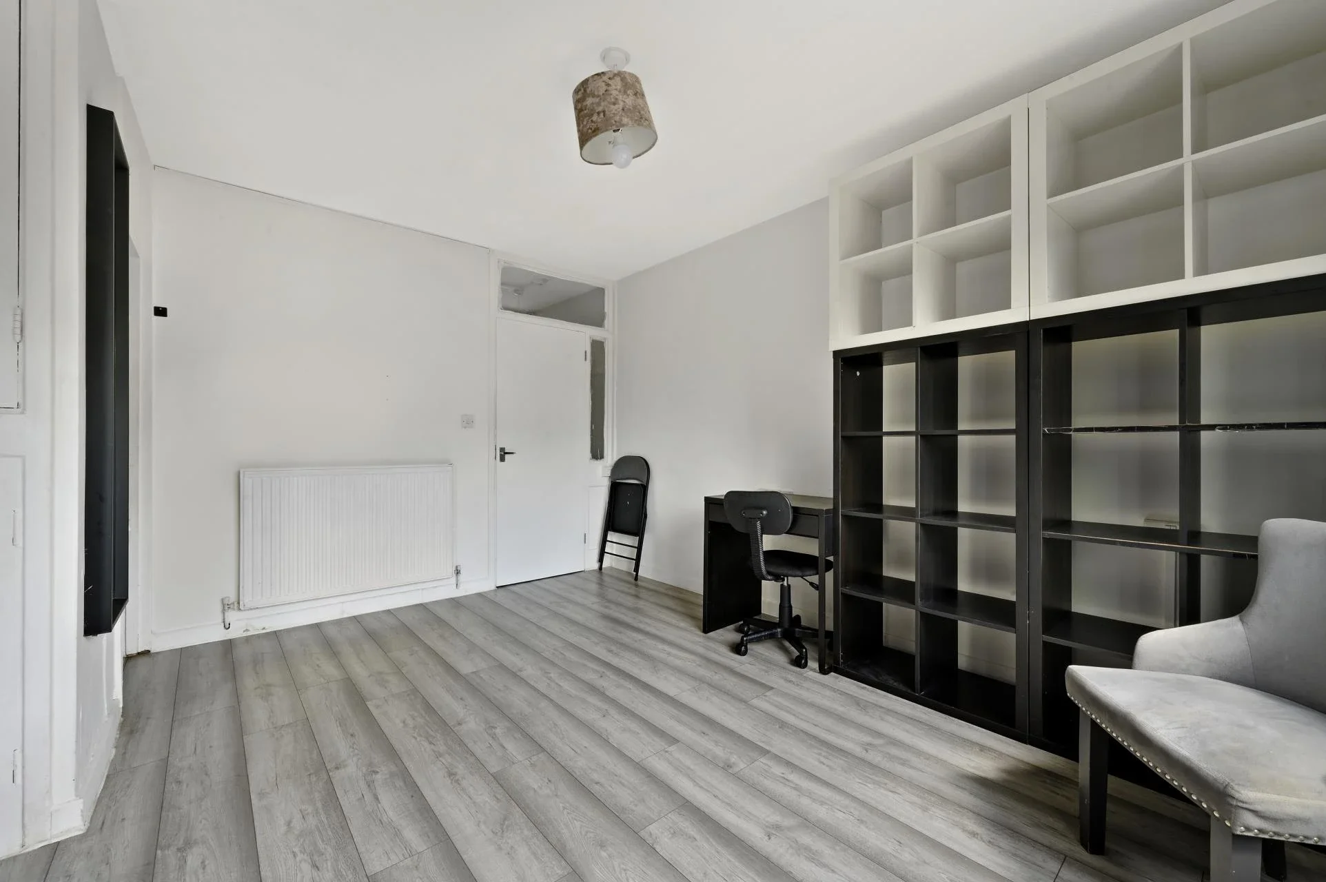 Flat Dockland Street in Greater London