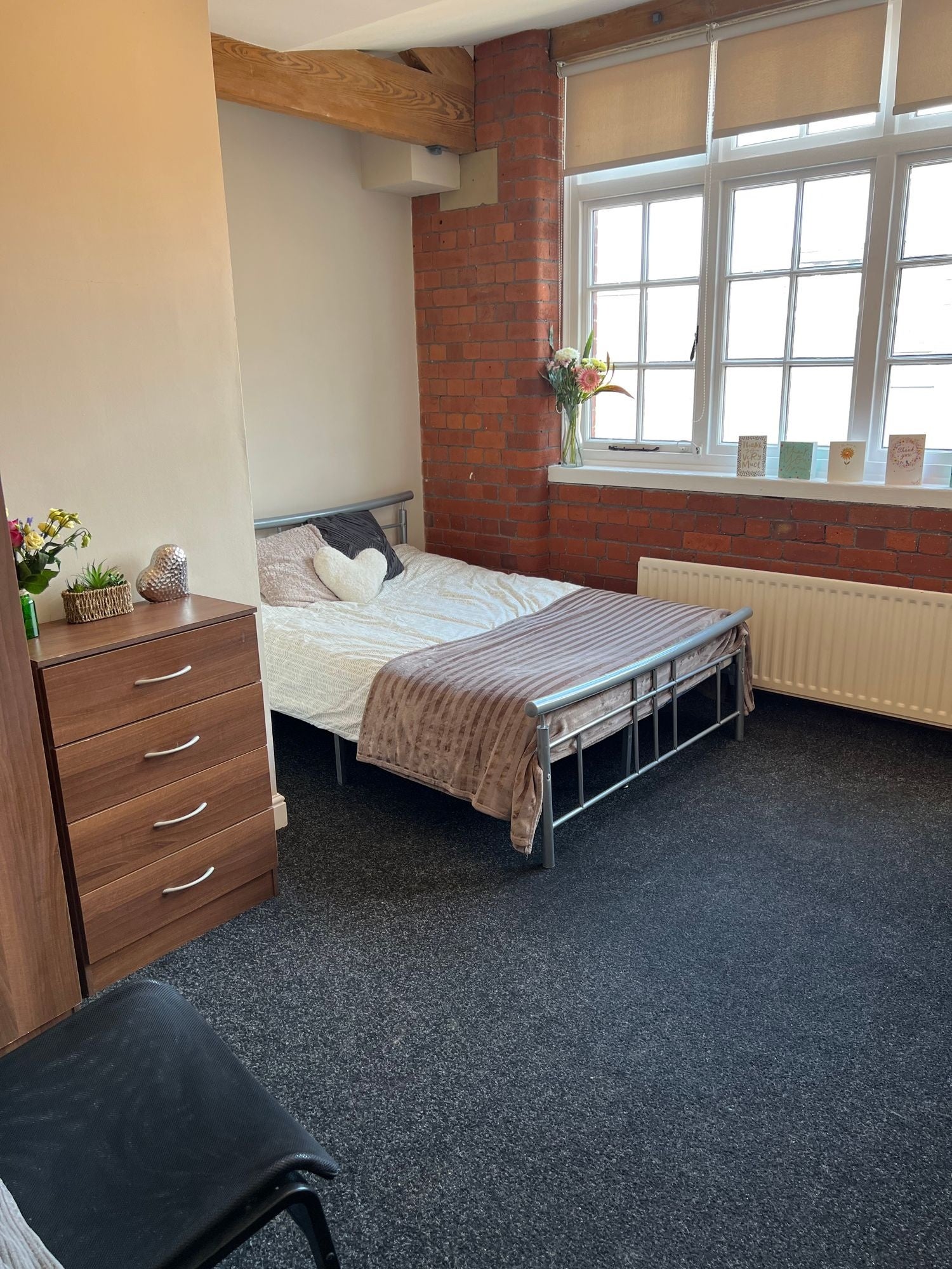 Room Bells Square in Sheffield