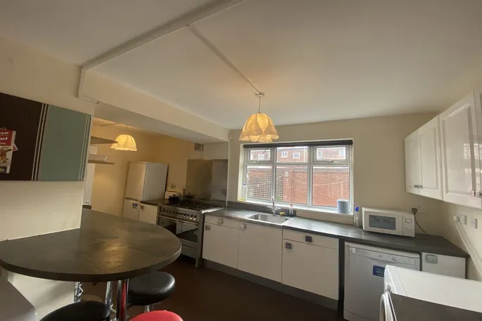 Room Lilac Grove in Nottingham