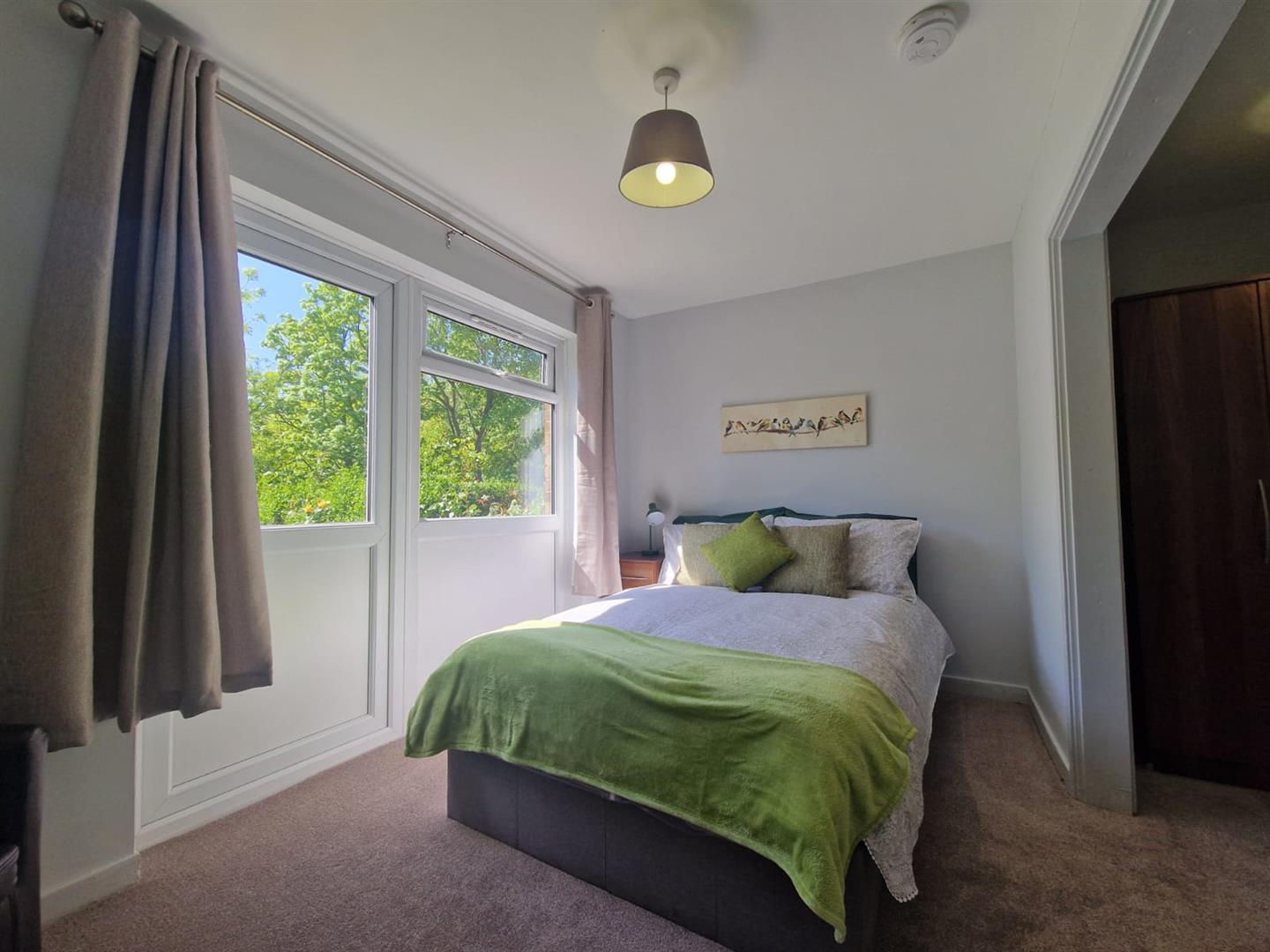 Room Chertsey Rise in Stevenage