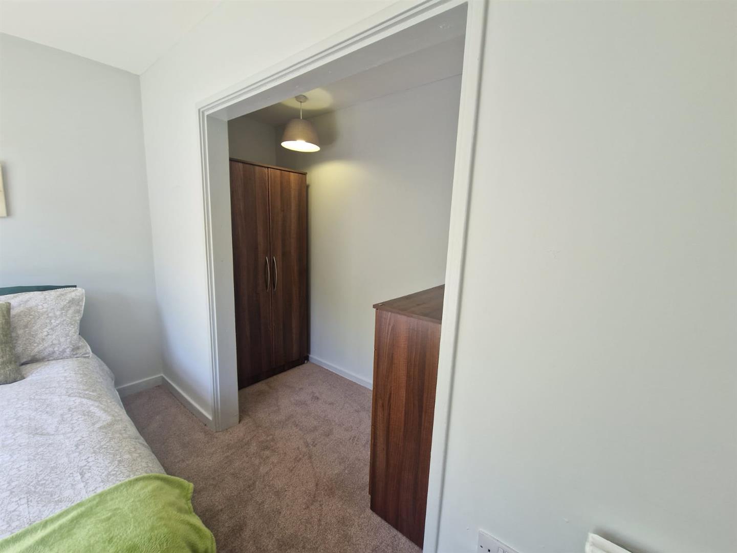 Room Chertsey Rise in Stevenage