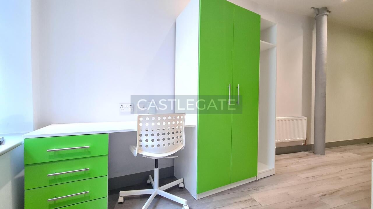 Room Dundas Street in Kirklees